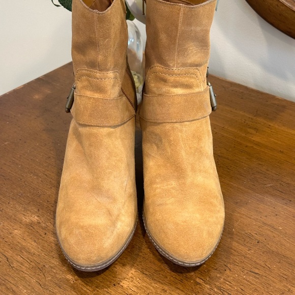 COPY - Suede classic boot for any look - Picture 4 of 4